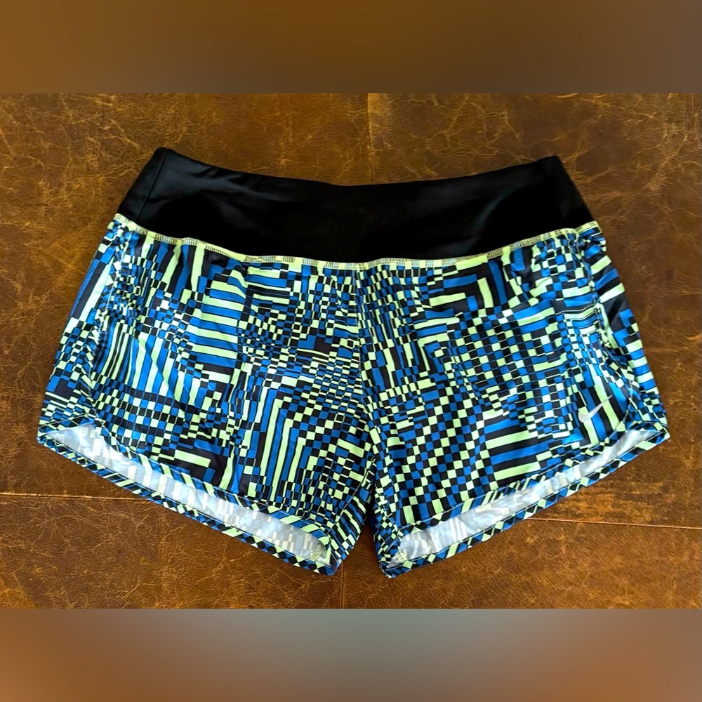 Nike Dri-Fit Women Blue Athletic High Waist Cut Off Shorts 
Size Medium